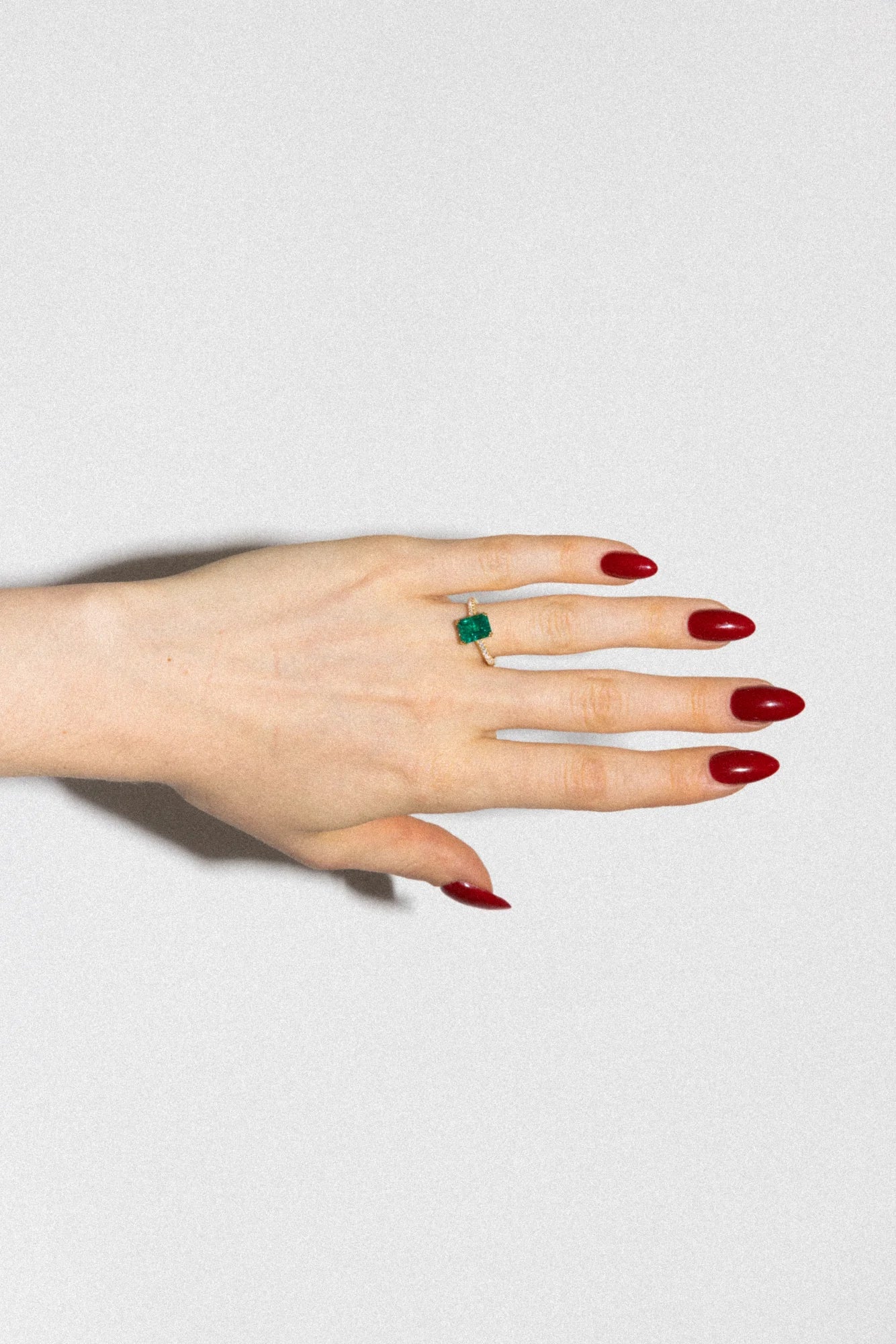 Jardin Pavé Ring Emerald