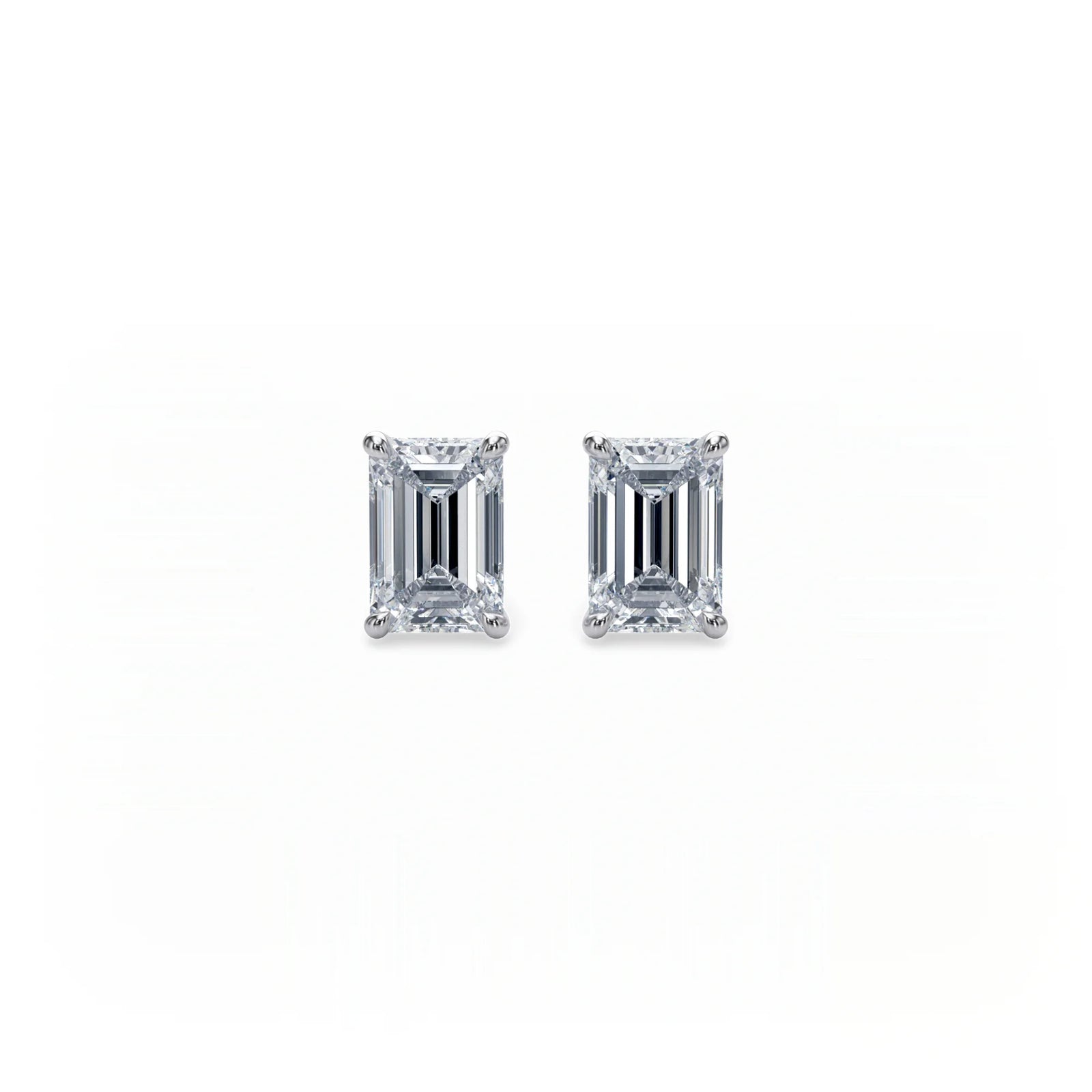 Signature Stud Earrings - Single Prong